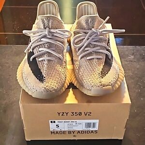 Yeezy Boost 350 Slate, Black sz 5